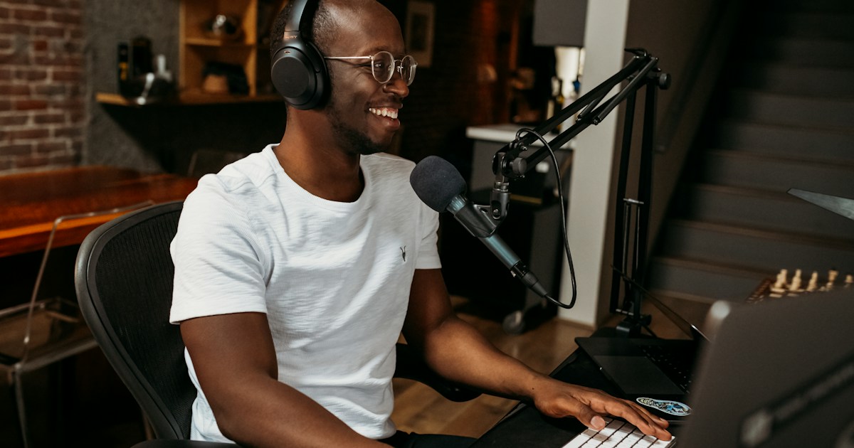 How to Get a Transcript of an Apple Podcasts Episode