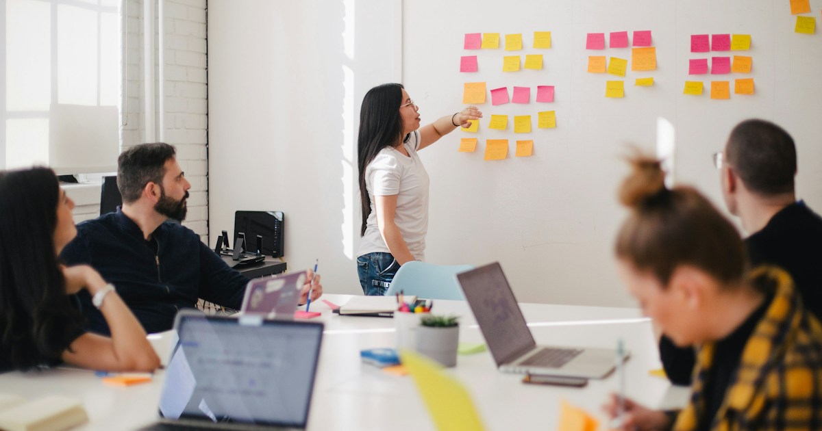 How to Transcribe Meeting Notes Automatically
